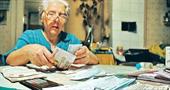 Как получить компенсацию по квартплате пенсионеру?